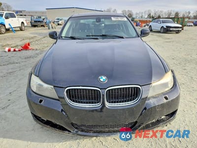 Piąte zdjęcie samochodu w środku: 2011 BMW 328 XI SULEV VIN:WBAPK5C55BA661739 - miniatura