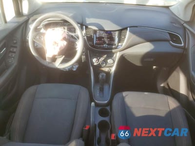 Zdjęcie 8 z 11 samochodu: 2021 CHEVROLET TRAX LS VIN:KL7CJKSB8MB337852 - miniatura