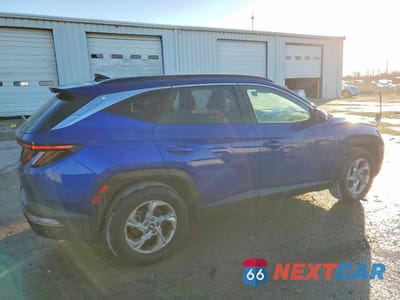 Trzecie zdjęcie samochodu z tyłu: 2022 HYUNDAI TUCSON SEL VIN:5NMJB3AE3NH119940 - miniatura