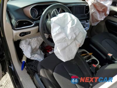 Zdjęcie 8 z 14 samochodu: 2023 CHRYSLER VOYAGER LX VIN:2C4RC1CG4PR596520 - miniatura