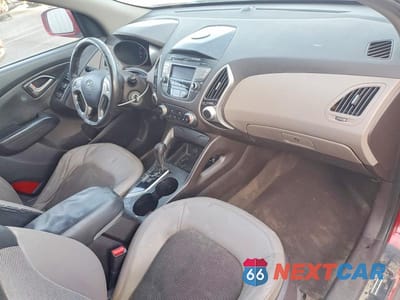 Zdjęcie 8 z 13 samochodu: 2011 HYUNDAI TUCSON GLS VIN:KM8JU3AC1BU174217 - miniatura