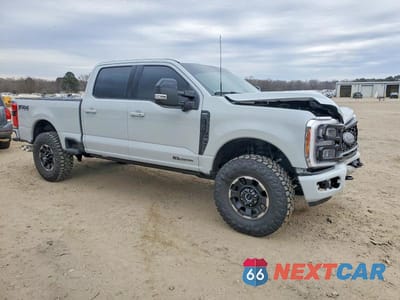 Czwarte zdjęcie samochodu z boku: 2025 FORD F250 SUPER DUTY VIN:1FT8W2BTXSED63688 - miniatura