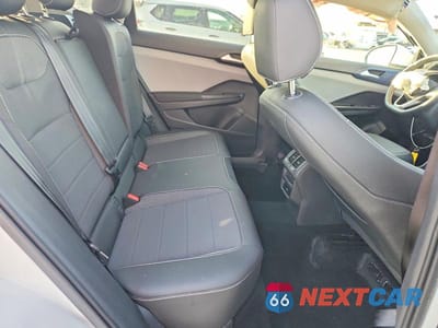 Zdjęcie 10 z 12 samochodu: 2023 VOLKSWAGEN TAOS SE VIN:3VVVX7B24PM363547 - miniatura