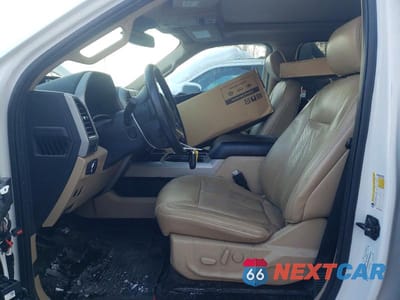 Zdjęcie 7 z 13 samochodu: 2020 FORD F450 SUPER DUTY VIN:1FT8W4DT4LEE40954 - miniatura