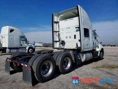 Czwarte zdjęcie samochodu z boku: 2025 INTERNATIONAL LT62F SEMI TRUCK VIN:3HSDZAPR2SN023766 - miniatura