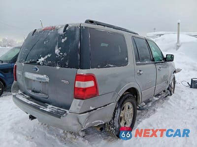 Trzecie zdjęcie samochodu z tyłu: 2008 FORD EXPEDITION XLT VIN:1FMFU16538LA16786 - miniatura