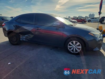 Czwarte zdjęcie samochodu z boku: 2016 TOYOTA COROLLA LE VIN:5YFBURHE0GP510382 - miniatura