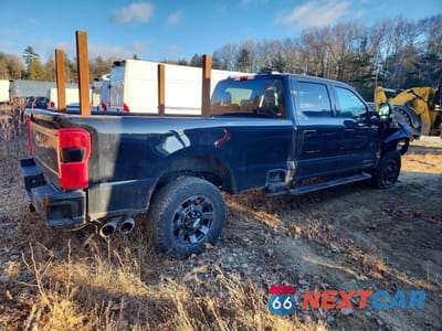 Trzecie zdjęcie samochodu z tyłu: 2024 FORD F250 SUPER DUTY VIN:1FT8W2BT9REF78389 - miniatura