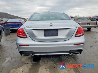 Zdjęcie 6 z 12 samochodu: 2019 MERCEDES-BENZ E 300 4MATIC VIN:WDDZF4KB7KA556109 - miniatura