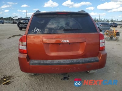 Zdjęcie 6 z 13 samochodu: 2010 JEEP COMPASS SPORT VIN:1J4NT4FB1AD612046 - miniatura