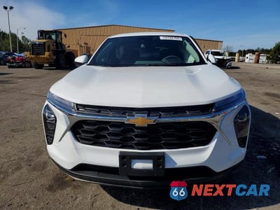 Piąte zdjęcie samochodu w środku: 2025 CHEVROLET TRAX LS VIN:KL77LFEP3SC277013 - miniatura