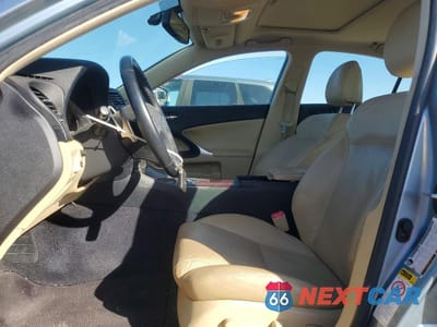 Zdjęcie 7 z 12 samochodu: 2008 LEXUS IS 250 VIN:JTHBK262582062404 - miniatura