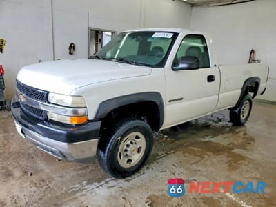 2002 CHEVROLET SILVERADO C2500 HEAVY DUTY 1GCHC24UX2E148892 - główne zdjęcie licytacji z USA - miniatura