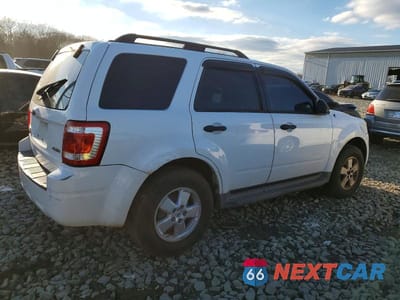 Trzecie zdjęcie samochodu z tyłu: 2009 FORD ESCAPE XLT VIN:1FMCU93G89KC38304 - miniatura