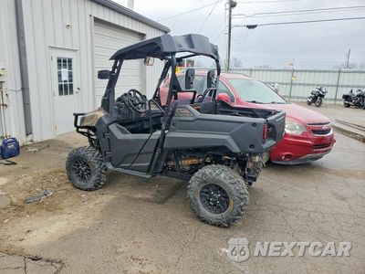 Trzecie zdjęcie samochodu z tyłu: 2023 HONDA PIONEER 700 UTILITY VEHICLE VIN:1HFVE02G1P4800008 - miniatura