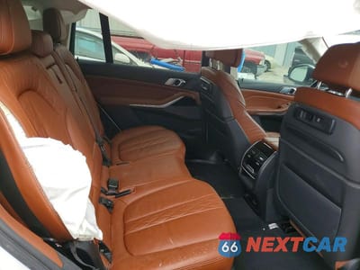 Zdjęcie 11 z 12 samochodu: 2021 BMW X7 XDRIVE40I VIN:5UXCW2C07M9G15795 - miniatura