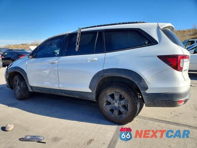 Drugie zdjęcie samochodu z przodu: 2022 HONDA PILOT TRAILSPORT VIN:5FNYF6H85NB044728 - miniatura