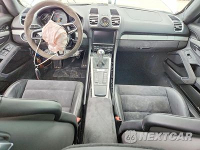 Zdjęcie 8 z 12 samochodu: 2016 PORSCHE CAYMAN GT4 VIN:WP0AC2A82GK197098 - miniatura