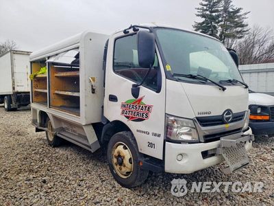 Czwarte zdjęcie samochodu z boku: 2018 HINO 195 UTILITY / SERVICE TRUCK VIN:JHHKDM2H8JK001231 - miniatura