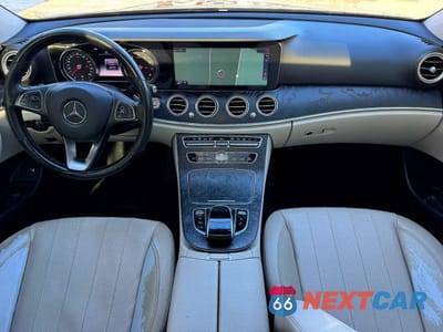 Zdjęcie 12 z 14 samochodu: 2017 MERCEDES-BENZ E 400 4MATIC VIN:WDDZH6GB9HA239374 - miniatura