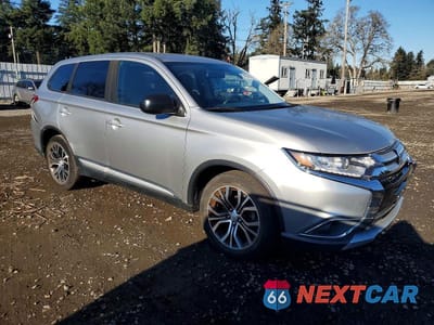 Czwarte zdjęcie samochodu z boku: 2018 MITSUBISHI OUTLANDER ES VIN:JA4AD2A35JJ004211 - miniatura