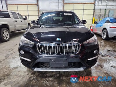 Piąte zdjęcie samochodu w środku: 2018 BMW X1 XDRIVE28I VIN:WBXHT3C31J5F92200 - miniatura