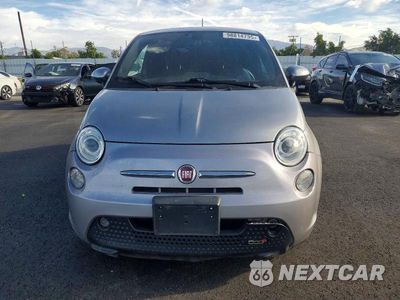 Piąte zdjęcie samochodu w środku: 2016 FIAT 500 ELECTRIC VIN:3C3CFFGE4GT229198 - miniatura