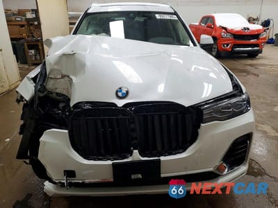 Piąte zdjęcie samochodu w środku: 2022 BMW X7 XDRIVE40I VIN:5UXCW2C08N9K75457 - miniatura
