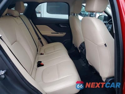 Zdjęcie 11 z 12 samochodu: 2018 JAGUAR F-PACE PREMIUM VIN:SADCJ2GX7JA321185 - miniatura