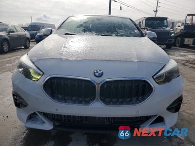 Piąte zdjęcie samochodu w środku: 2021 BMW 228XI VIN:WBA73AK09M7H60949 - miniatura