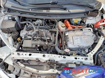 Zdjęcie 11 z 12 samochodu: 2017 TOYOTA PRIUS C VIN:JTDKDTB36H1592032 - miniatura