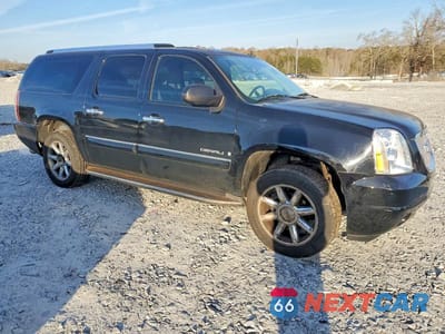 Czwarte zdjęcie samochodu z boku: 2009 GMC YUKON XL DENALI VIN:1GKFK06269R233164 - miniatura