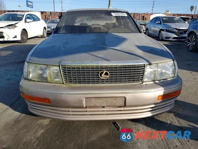 Piąte zdjęcie samochodu w środku: 1999 LEXUS LS 400 VIN:JT8UF11E0P0177642 - miniatura