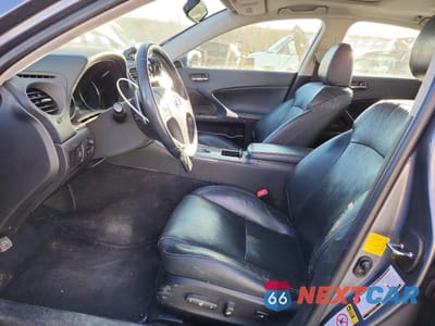 Zdjęcie 7 z 13 samochodu: 2012 LEXUS IS 250 VIN:JTHCF5C29C5054876 - miniatura