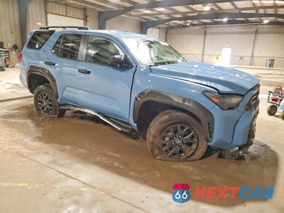 Czwarte zdjęcie samochodu z boku: 2025 TOYOTA 4RUNNER SR5 VIN:JTEVA5BR7S5021666 - miniatura