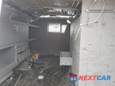 Zdjęcie 10 z 12 samochodu: 2019 CHEVROLET EXPRESS 2500 UTILITY / SERVICE VAN VIN:1GCWGAFG0K1303423 - miniatura