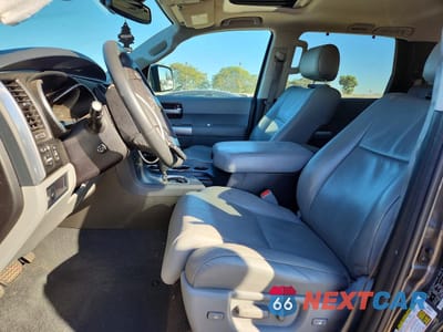 Zdjęcie 7 z 13 samochodu: 2022 TOYOTA SEQUOIA LIMITED VIN:5TDFY5A11NS076645 - miniatura