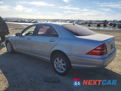Drugie zdjęcie samochodu z przodu: 2001 MERCEDES-BENZ S 430 VIN:WDBNG70J81A135563 - miniatura