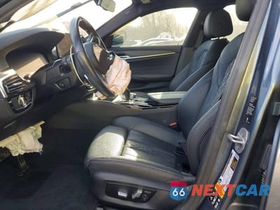 Zdjęcie 7 z 12 samochodu: 2022 BMW 530 XI VIN:WBA13BJ01NWX57691 - miniatura