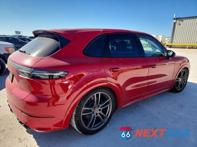 Trzecie zdjęcie samochodu z tyłu: 2023 PORSCHE CAYENNE GTS VIN:WP1AG2AY3PDA18154 - miniatura