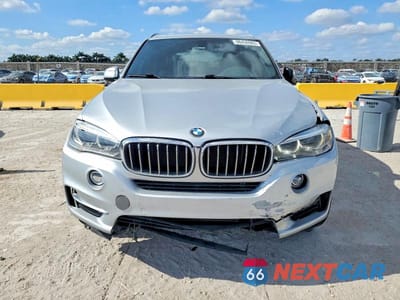 Piąte zdjęcie samochodu w środku: 2017 BMW X5 SDRIVE35I VIN:5UXKR2C36H0X05993 - miniatura