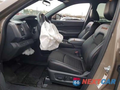 Zdjęcie 7 z 13 samochodu: 2024 NISSAN PATHFINDER ROCK CREEK VIN:5N1DR3BD1RC208307 - miniatura