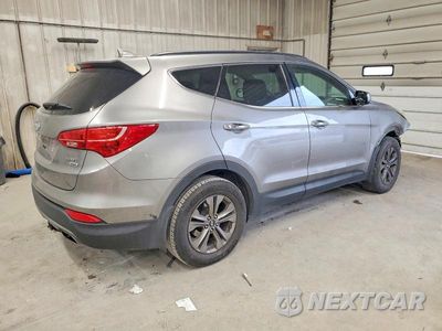 Trzecie zdjęcie samochodu z tyłu: 2016 HYUNDAI SANTA FE SPORT VIN:5XYZUDLB7GG318752 - miniatura
