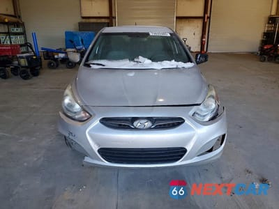 Piąte zdjęcie samochodu w środku: 2014 HYUNDAI ACCENT GLS VIN:KMHCT4AE4EU641069 - miniatura