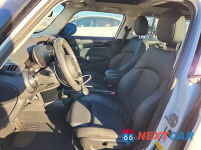 Zdjęcie 7 z 13 samochodu: 2023 MINI COOPER S VIN:WMW53DK0XP2U01133 - miniatura