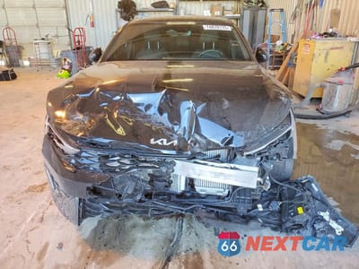 Piąte zdjęcie samochodu w środku: 2026 KIA K5 GT VIN:KNAG44J81T5417985 - miniatura