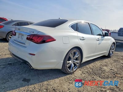 Trzecie zdjęcie samochodu z tyłu: 2017 INFINITI Q70 3.7 VIN:JN1BY1AP0HM740173 - miniatura