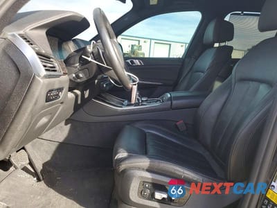 Zdjęcie 7 z 14 samochodu: 2019 BMW X5 XDRIVE40I VIN:5UXCR6C58KLL37061 - miniatura