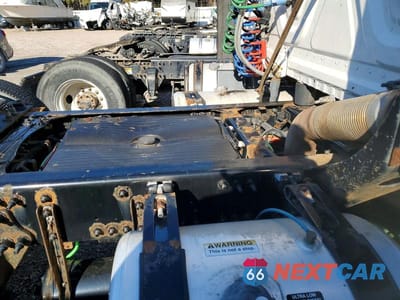 Zdjęcie 6 z 10 samochodu: 2016 FREIGHTLINER CASCADIA 125 SEMI TRUCK VIN:1FUBGEDV7GLHC5649 - miniatura