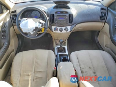 Zdjęcie 8 z 11 samochodu: 2009 HYUNDAI ELANTRA GLS VIN:KMHDU46D89U611676 - miniatura